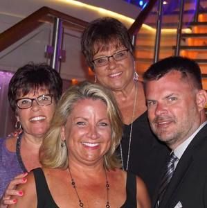 Meet your Posher, Leanne